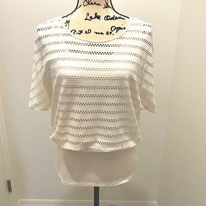 WHITE EYELET BLOUSE WITH WIDE BAND AT WAIST. SIZE S. LINED.